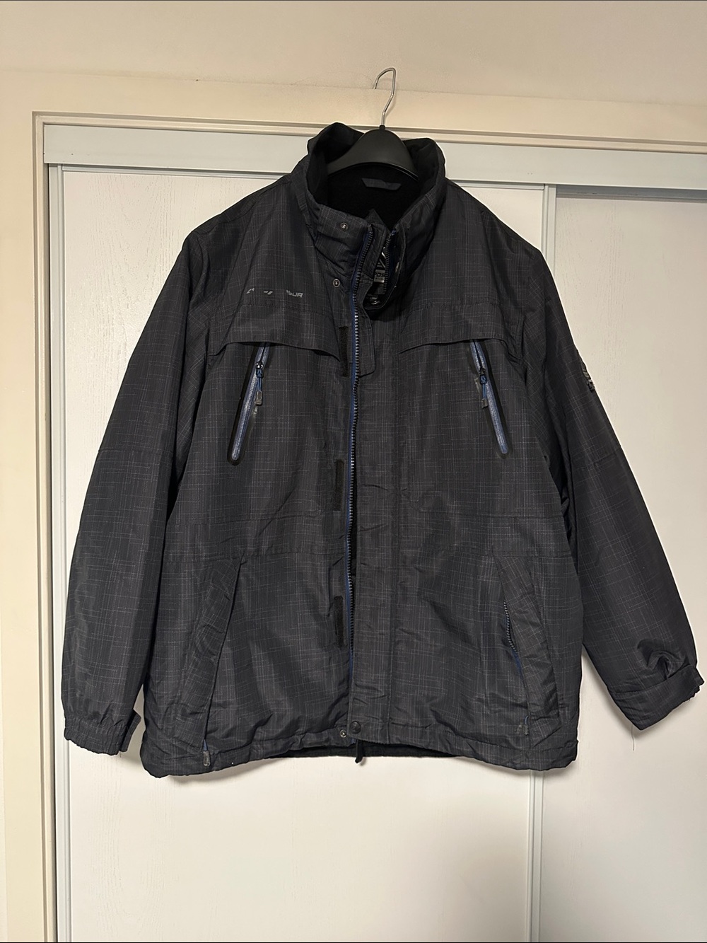ZeroXposur Men's Dark Gray Weatherproof Raincoat with Zip Pockets